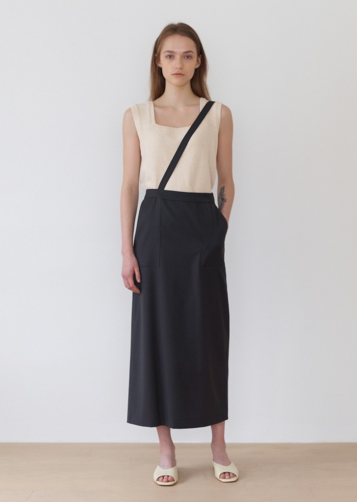 21SS Shoulder Strap Skirt Charcoal