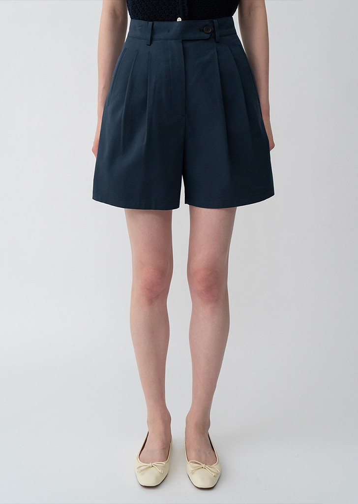 21HS Cotton Two Tuck Shorts Navy